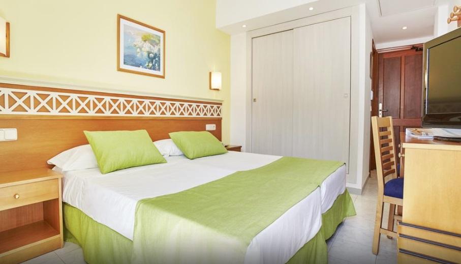 Universal Hotel Bikini Cala Millor  Exterior photo