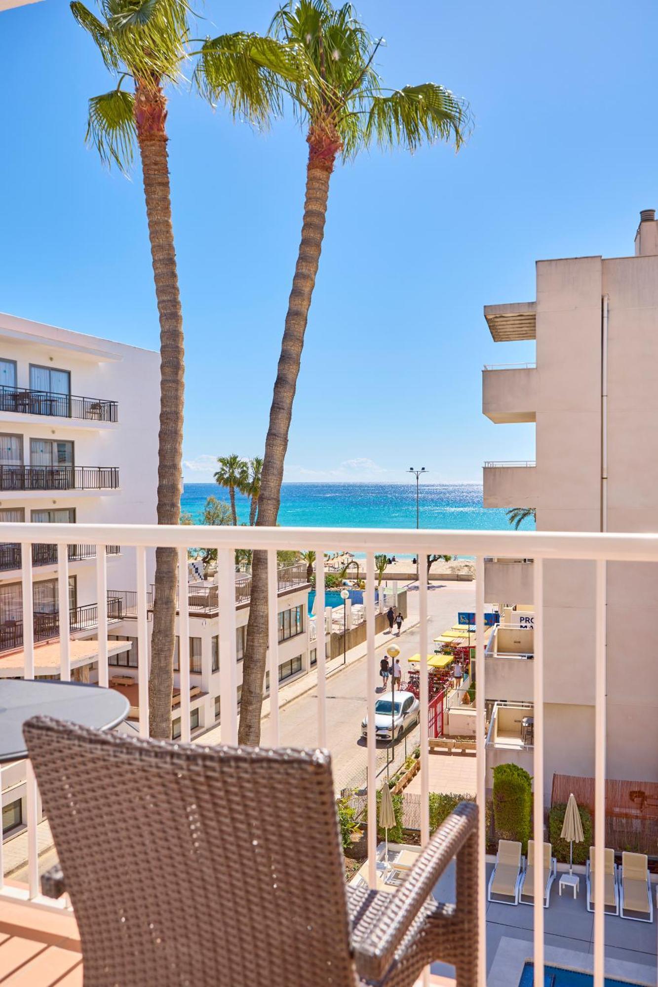 Universal Hotel Bikini Cala Millor  Exterior photo