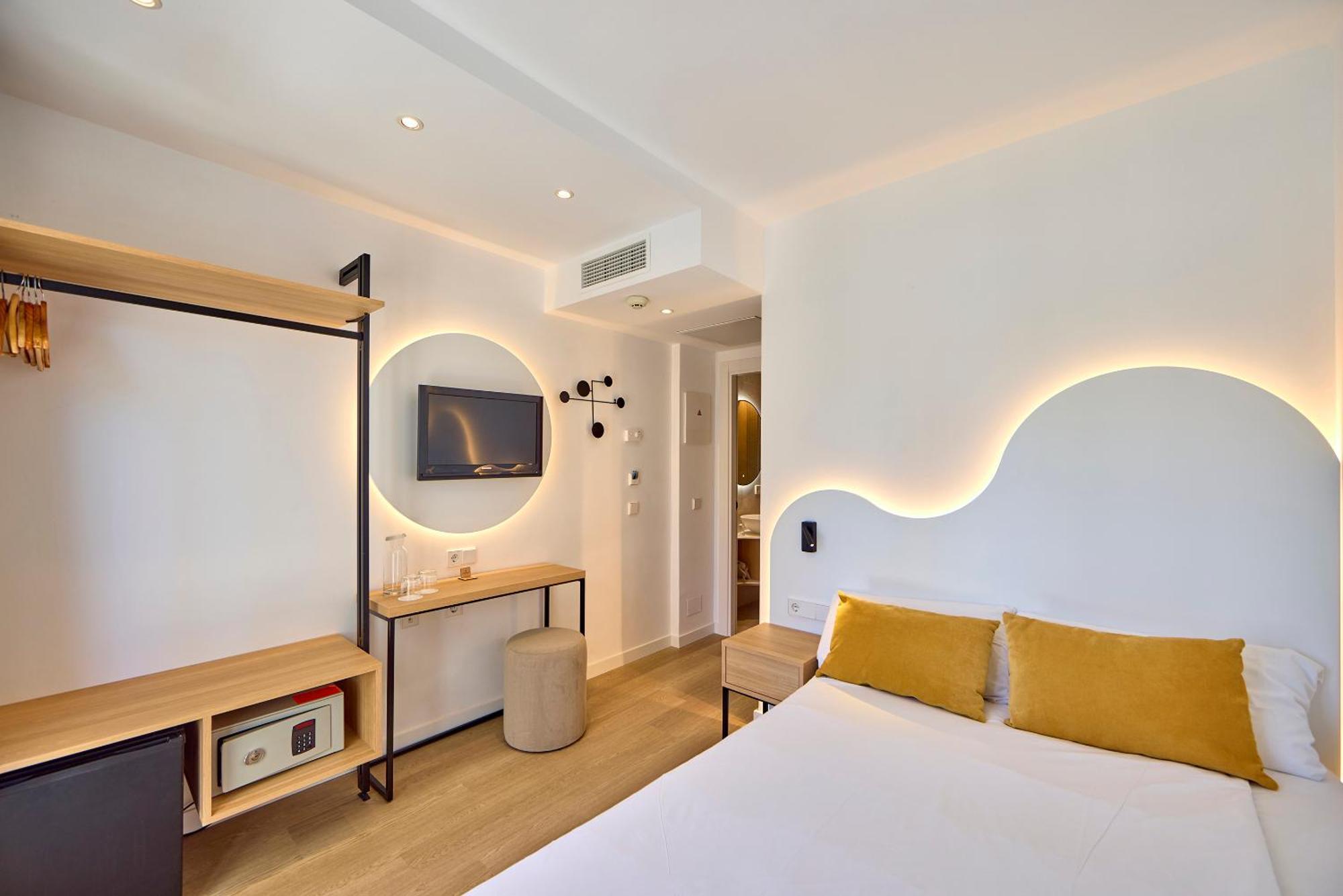 Universal Hotel Bikini Cala Millor  Exterior photo