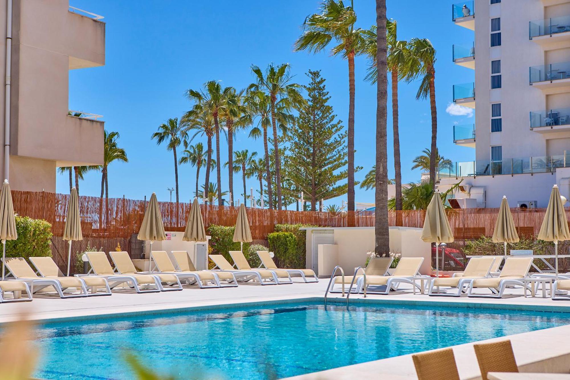 Universal Hotel Bikini Cala Millor  Exterior photo