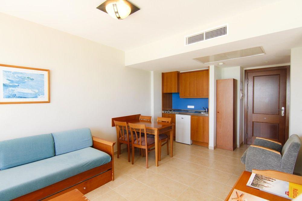 Universal Hotel Bikini Cala Millor  Exterior photo